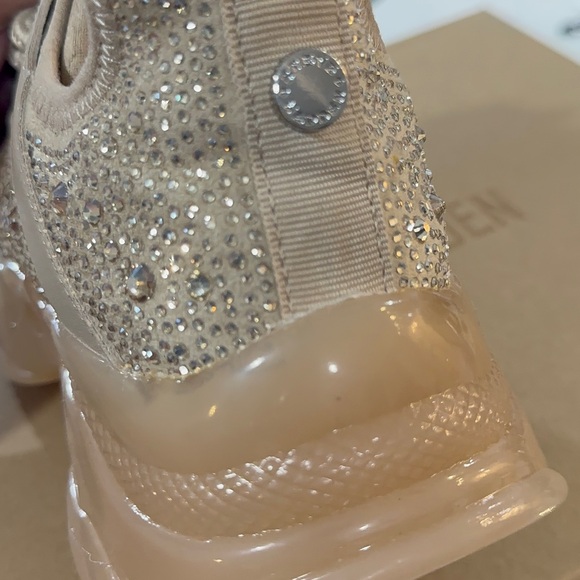 Steve Madden Women's Maxima Rhinestone Trainer Sneakers Blush Multi Size 8 - Picture 5 of 11